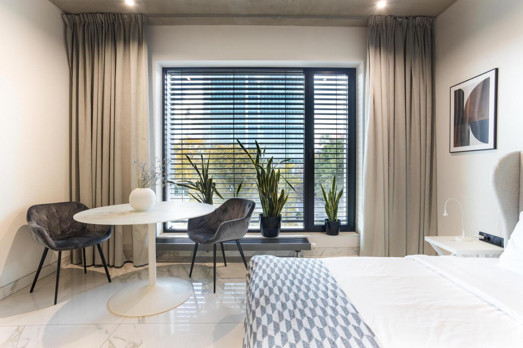 Centro Design Apartments - Polwiejska พอซนาน ภายนอก รูปภาพ