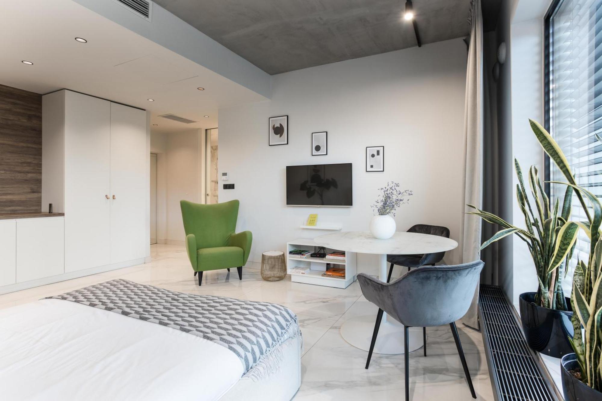 Centro Design Apartments - Polwiejska พอซนาน ภายนอก รูปภาพ