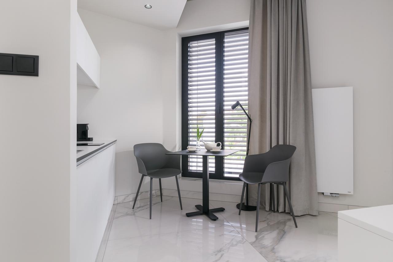 Centro Design Apartments - Polwiejska พอซนาน ภายนอก รูปภาพ