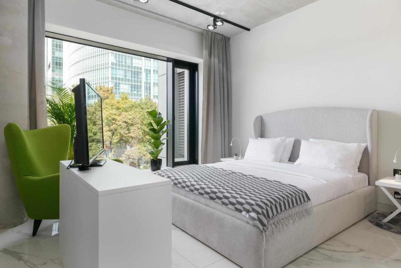 Centro Design Apartments - Polwiejska พอซนาน ภายนอก รูปภาพ