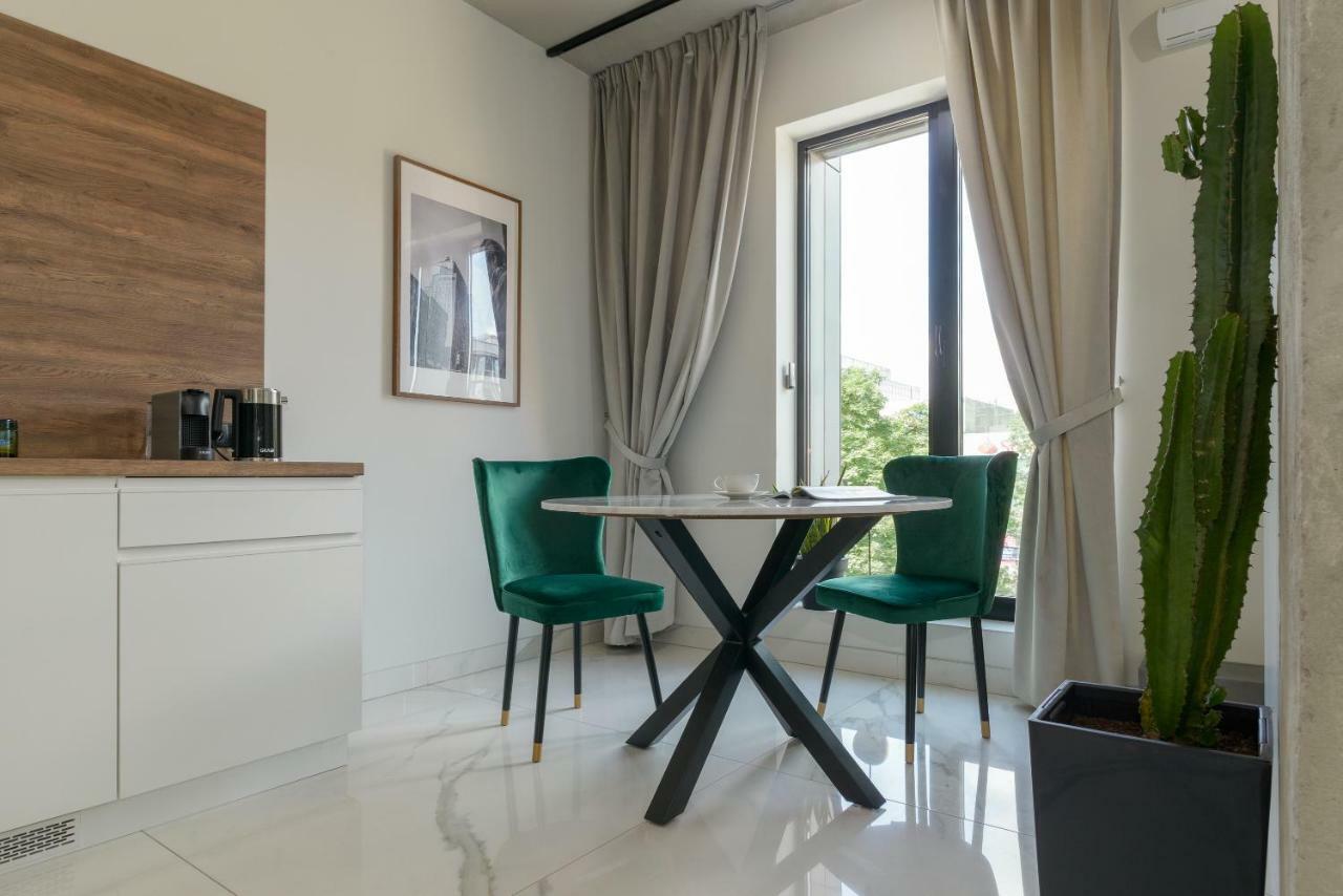 Centro Design Apartments - Polwiejska พอซนาน ภายนอก รูปภาพ